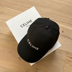 CELINE BASEBALL CAP IN COTTON
BLACK